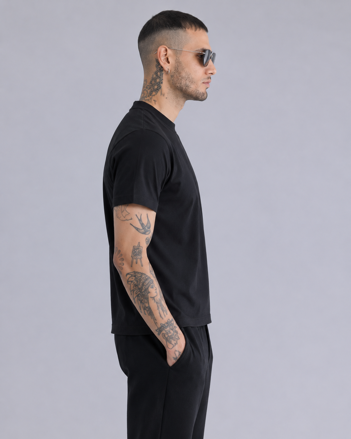 Black Crop Tee