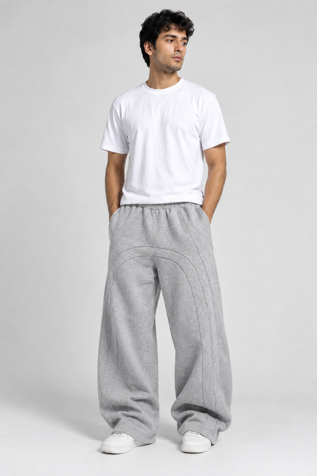 GREY TRACKPANTS