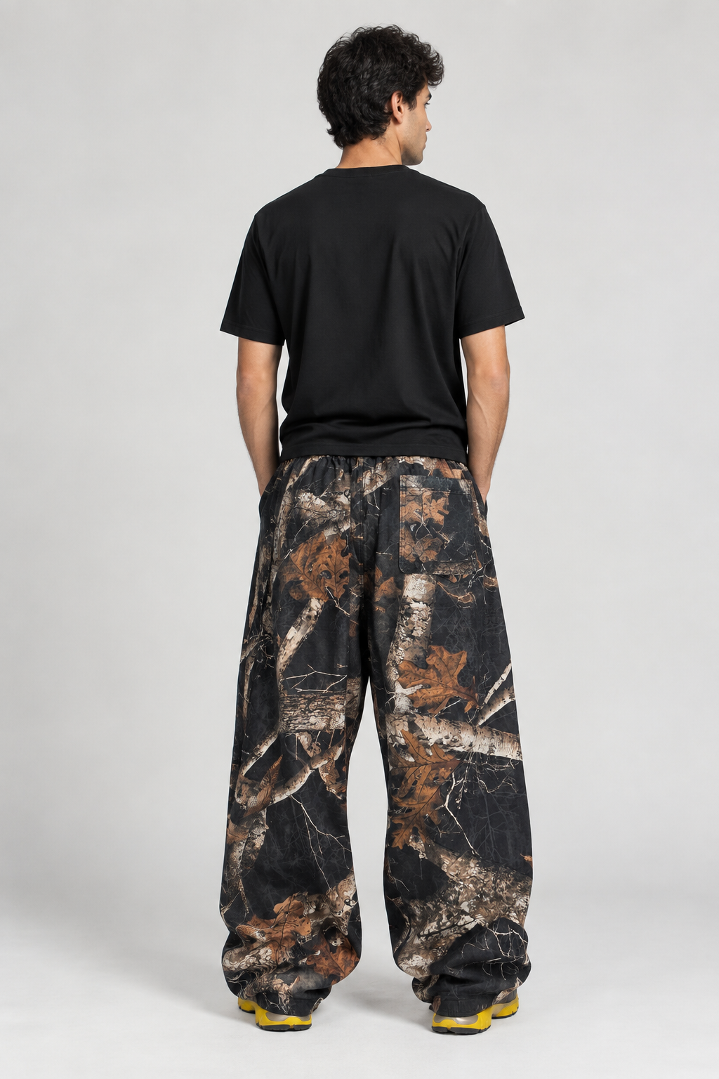 REAL TREE TRACKPANTS